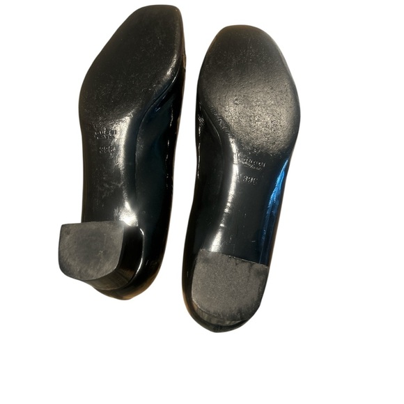 Gucci Black Patent Leather Gold Tone Bow Buckle Low Heel Pumps Shoes - Picture 10 of 10